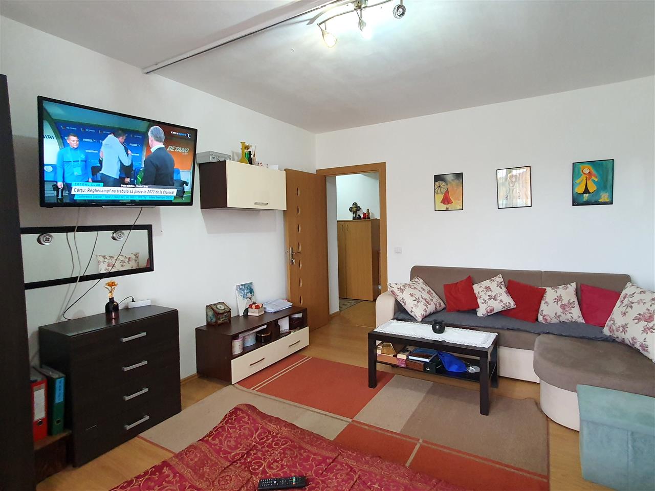 Apartament decomandat cu 3 camere mobilat/utilat in Turnisor  Frunzei