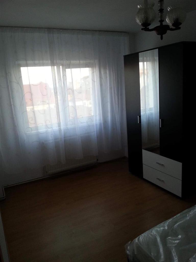Apartament 3 camere de vanzare pe Bulevardul Mihai Viteazu  Sibiu