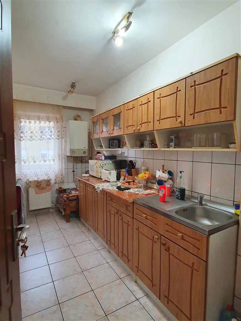 Apartament cu 3 camere de vanzare in Vasile Aaron Sibiu