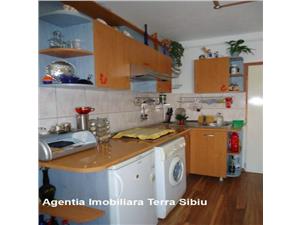 Apartament 3 camere de vanzare in zona Lazaret  Sibiu 75 mp utili