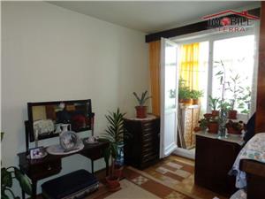 Apartament 3 camere semidecomandat zona Rahovei, Sibiu