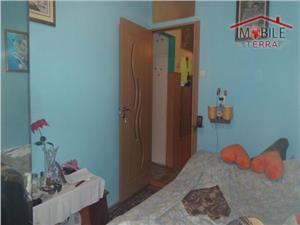 Apartament de vanzare cu 3 camere Calea Dumbravii Sibiu