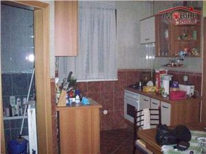 Apartament la casa de vanzare in zona Piata Cibin  Sibiu cu 2 camere
