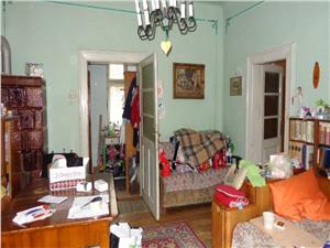 Apartament la casa de vanzare in Piata Cluj