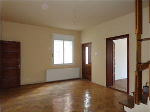 Casa 4 camere de vanzare in zona centrala Sibiu