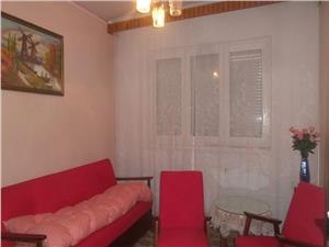 Apartament spatios cu 3 camere in Vasile Aaron