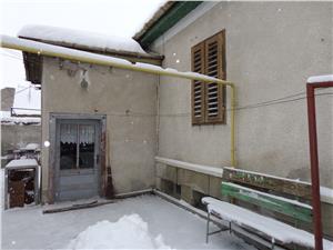 Casa 4 camere de vanzare in Piata Cluj