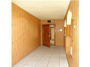 Apartament 3 camere de vanzare in Hipodrom 4, Sibiu
