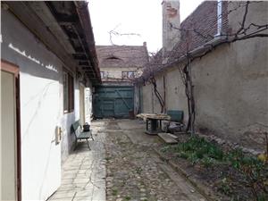 Casa 4 camere de vanzare in zona ultracentrala, Sibiu