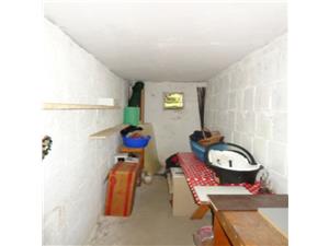 Apartament 2 camere mobilat de vanzare in Valea Aurie