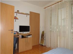 Apartament 2 camere mobilat+parcare privata Calea Dumbravii