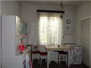 Casa cu 2 camere in Piata Cluj de vanzare in Sibiu