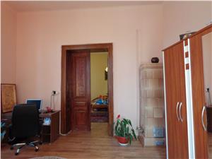 Apartament 2 camere, 100mp, zona Piata Mare