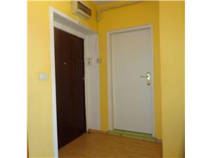 Apartament 3 camere mansarda de vanzare in Vasile Aaron  Sibiu