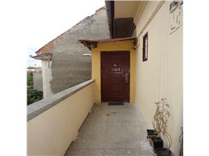 Apartament la casa de vanzare in zona Piata Cluj  Sibiu