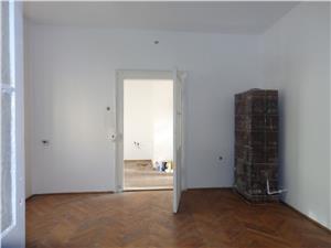 Apartament la casa de vanzare in Sibiu