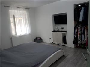 Apartament cu 3 camere de vanzare, zona ultracentrala Sibiu