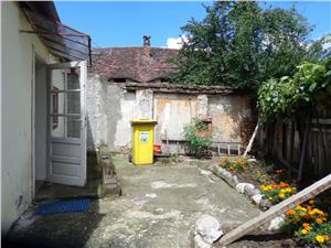 Casa singur in curte de vanzare in zona istorica Sibiu