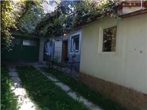 Casa de vanzare singur in curte central  Sibiu