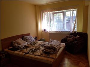 Apartament 3 camere de inchiriat in Sibiu, Siretului.