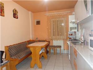 Apartament 3 camere decomandate de vanzare zona Dumbravii  Sibiu