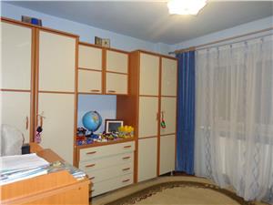 Apartament 3 camere decomandate de vanzare zona Dumbravii  Sibiu