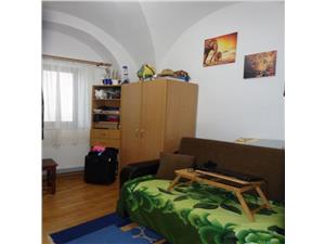 Apartament la casa cu 2 camere de vanzare ultracentral  Sibiu