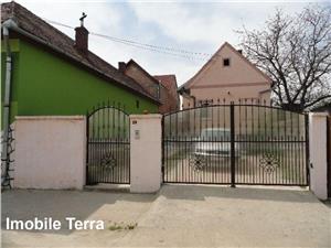 Casa cu 4 camere si 900 mp teren de vanzare in zona Terezian Sibiu